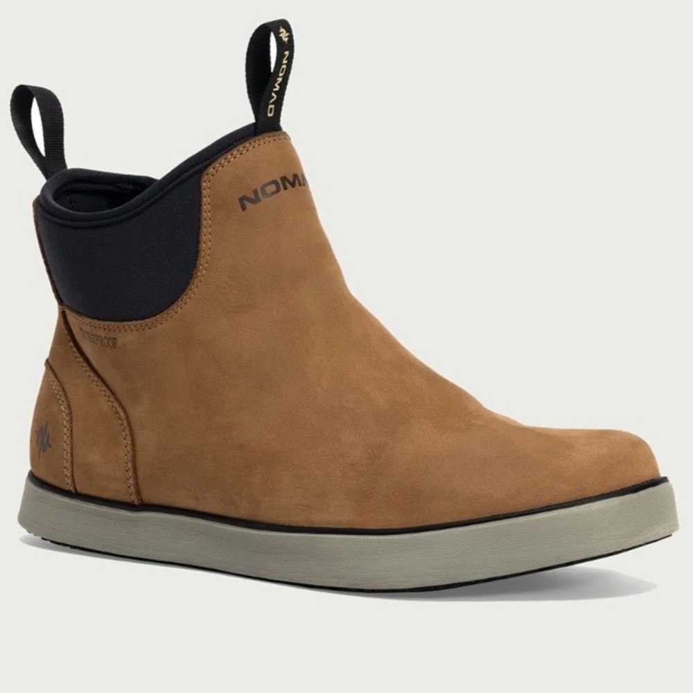 NWT NOMAD The BA Crossover "Mud" Colored Boots
(Size 10)